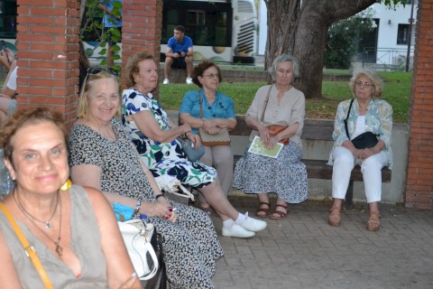 "ΖΩ ΚΑΙ ΤΡΑΓΟΥΔΩ ΔΕΝ ΕΞΑΡΤΩΜΑΙ 2024"