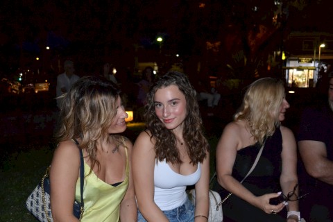 "ΖΩ ΚΑΙ ΤΡΑΓΟΥΔΩ ΔΕΝ ΕΞΑΡΤΩΜΑΙ 2024"