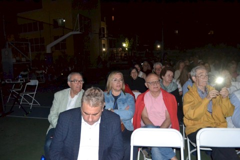 ΜΙΚΗΣ * 100, Η ΣΥΝΑΥΛΙΑ!